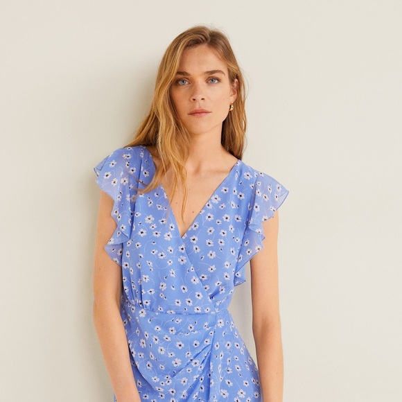 Mango Dresses & Skirts - NWT - Mango chiffon floral dress